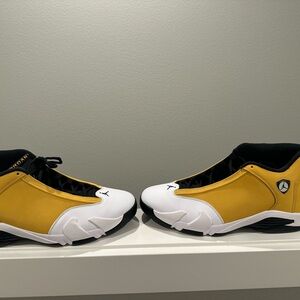 Jordans men’s size 15